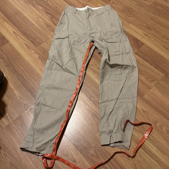 Uniqlo Linen-Cotton Tapered Pants - Picture 4 of 5